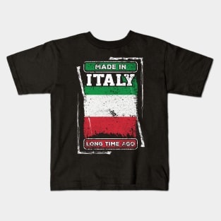 Italy Flag Born Distressed Novelty Gift Kids T-Shirt